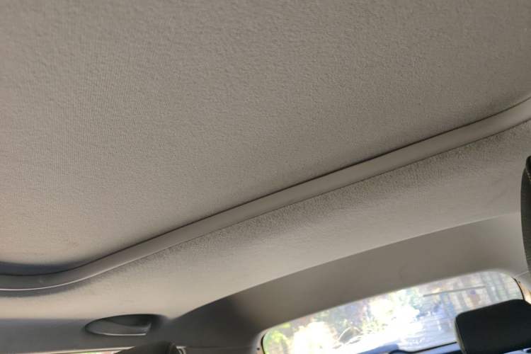 Used Kia kx1 Stonic 2019 1.4L Automatic Fun Edition China V Standard Headliner