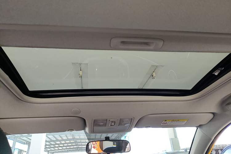 Used Kia kx1 Stonic 2019 1.4L Automatic Sport Edition China VI Headliner