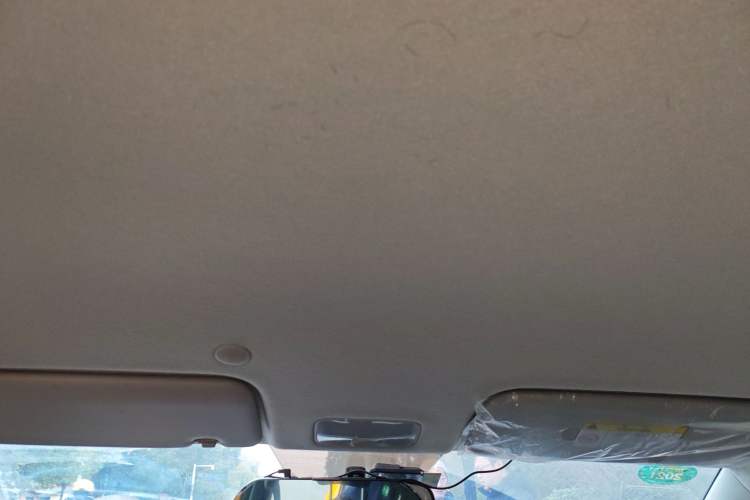 Used Kia kx1 Stonic 2019 1.4L Automatic Fun Edition China V Standard Headliner