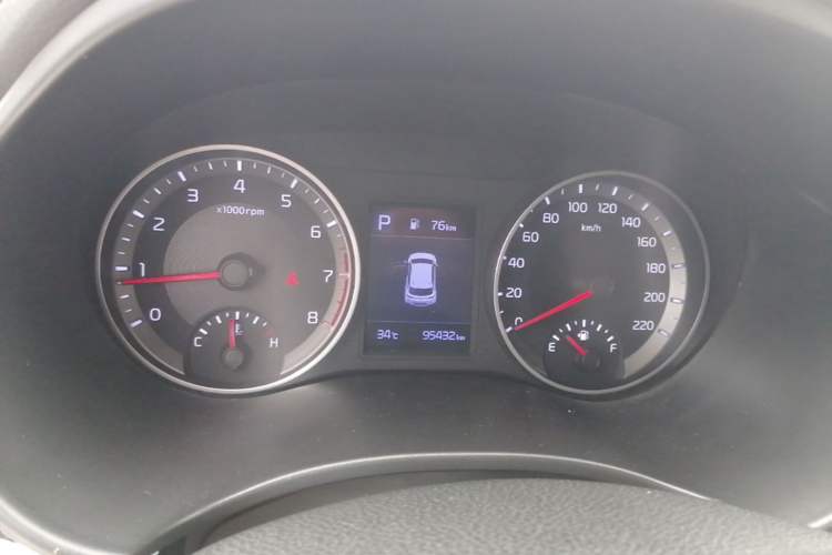 Used Kia kx1 Stonic 2019 1.4L Automatic Sport Edition China VI Instrument Cluster