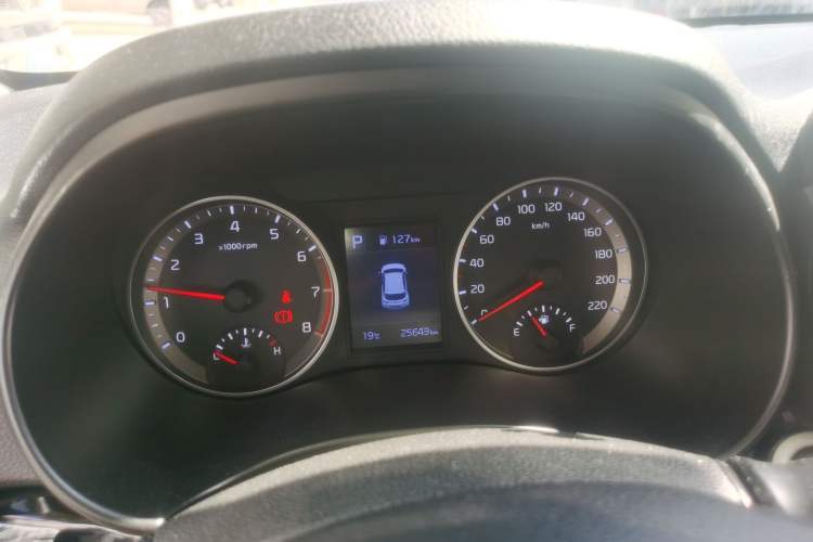 Used Kia kx1 Stonic 2019 1.4L Automatic Sport Edition China VI Instrument Cluster