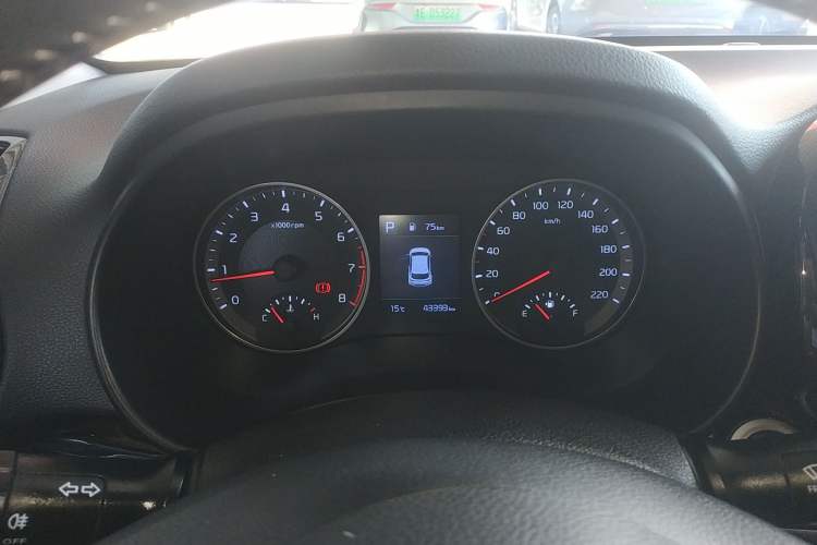 Used Kia kx1 Stonic 2019 1.4L Automatic Sport Edition China VI Instrument Cluster