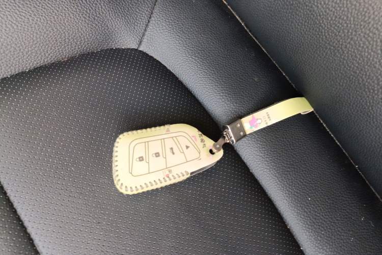 Used Kia kx1 Stonic 2019 1.4L Automatic Fun Edition China VI Interior 1