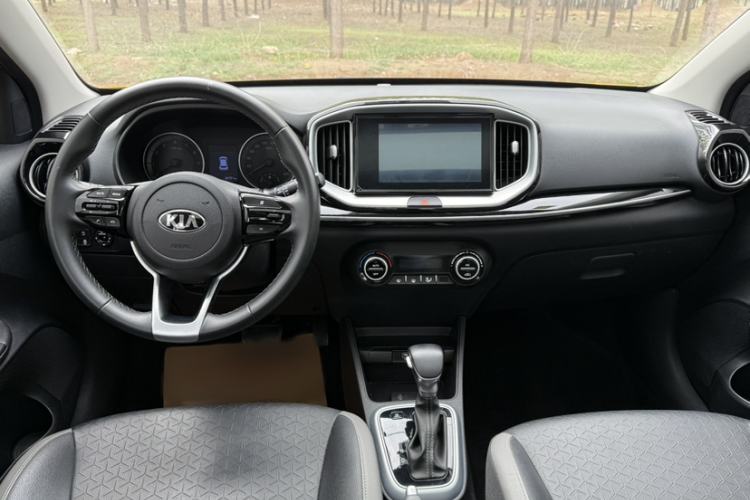 Used Kia kx1 Stonic 2019 1.4L Automatic Fun Edition China V Standard Interior 1