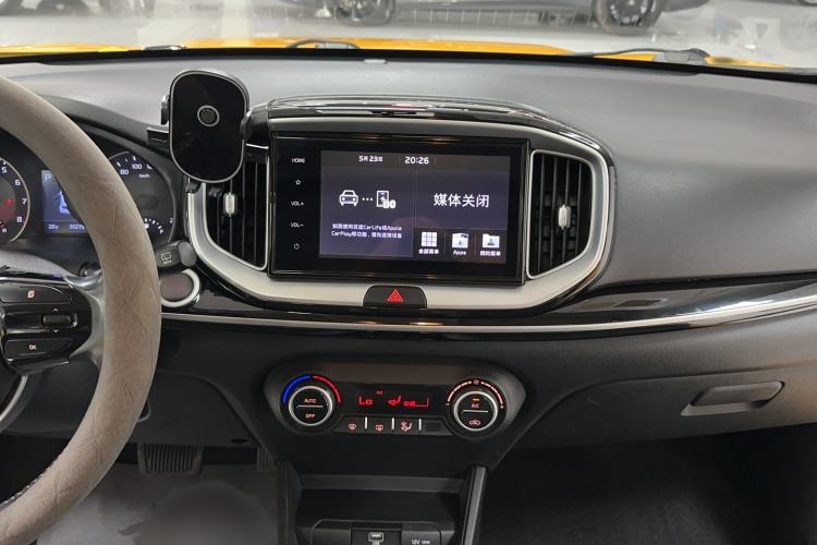 Used Kia kx1 Stonic 2019 1.4L Automatic Sport Edition China VI Interior 13
