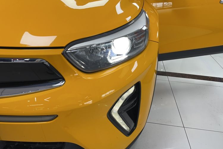 Used Kia kx1 Stonic 2019 1.4L Automatic Sport Edition China VI Interior 7