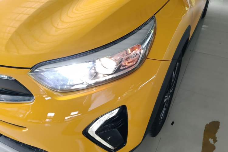 Used Kia kx1 Stonic 2019 1.4L Automatic Fun Edition China VI Left Front Headlight
