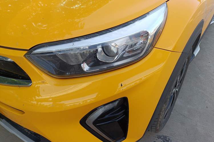 Used Kia kx1 Stonic 2019 1.4L Automatic Fun Edition China VI Left Front Headlight