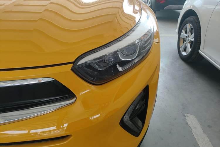 Used Kia kx1 Stonic 2019 1.4L Automatic Sport Edition China VI Left Front Headlight