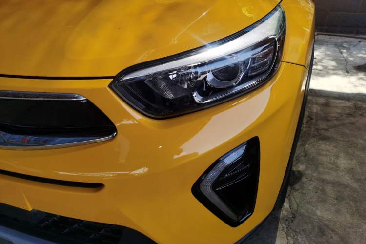 Used Kia kx1 Stonic 2019 1.4L Automatic Sport Edition China VI Left Front Headlight