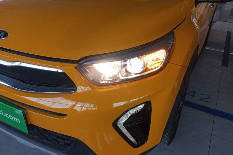 Used Kia kx1 Stonic 2019 1.4L Automatic Fun Edition China VI Left Front Headlight