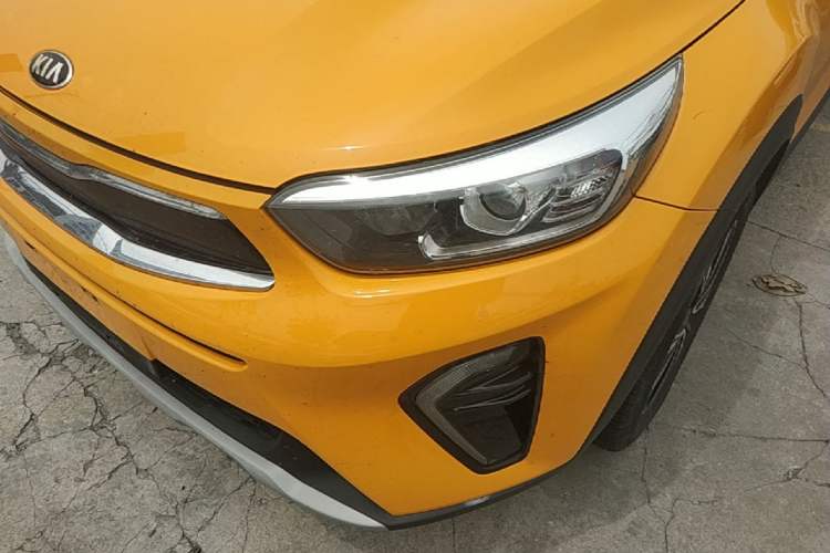 Used Kia kx1 Stonic 2019 1.4L Automatic Fun Edition China VI Left Front Headlight