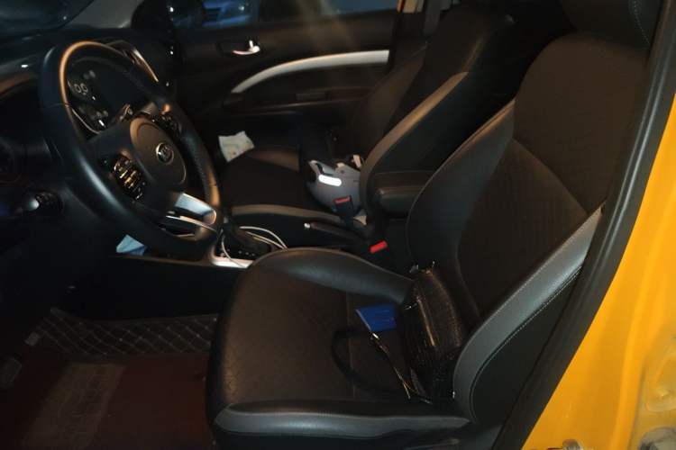 Used Kia kx1 Stonic 2019 1.4L Automatic Fun Edition China V Standard Left Front Seat