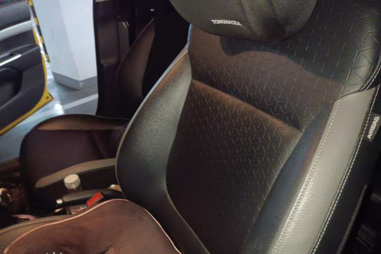 Used Kia kx1 Stonic 2019 1.4L Automatic Sport Edition China VI Left Front Seat