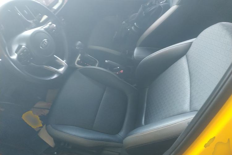 Used Kia kx1 Stonic 2019 1.4L Automatic Sport Edition China VI Left Front Seat