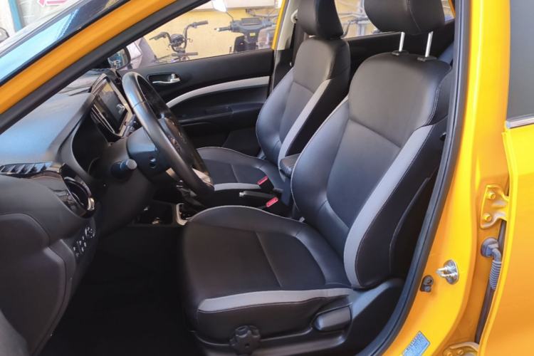 Used Kia kx1 Stonic 2019 1.4L Automatic Sport Edition China VI Left Front Seat