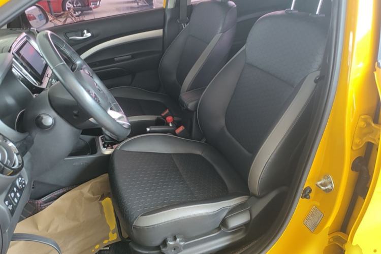 Used Kia kx1 Stonic 2019 1.4L Automatic Sport Edition China VI Left Front Seat