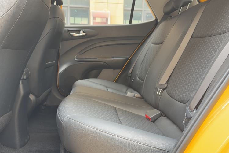 Used Kia kx1 Stonic 2019 1.4L Automatic Sport Edition China VI Left Rear Seat