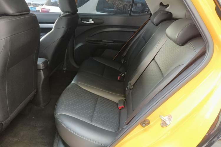 Used Kia kx1 Stonic 2019 1.4L Automatic Fun Edition China V Standard Left Rear Seat