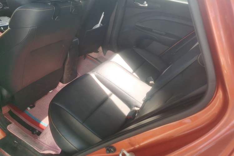 Used Kia kx1 Stonic 2019 1.4L Automatic Sport Edition China VI Left Rear Seat