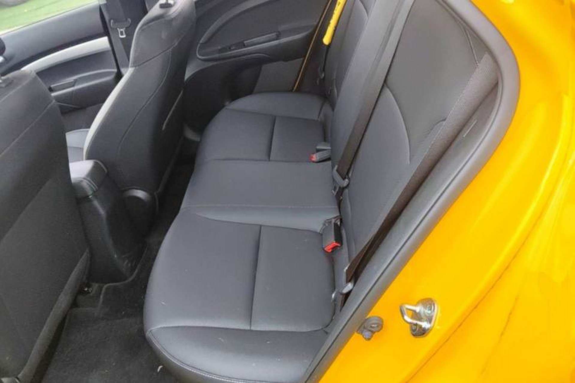 Used Kia kx1 Stonic 2019 1.4L Automatic Sport Edition China VI Left Rear Seat