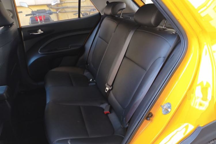 Used Kia kx1 Stonic 2019 1.4L Automatic Sport Edition China VI Left Rear Seat