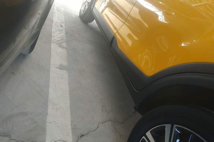 Used Kia kx1 Stonic 2019 1.4L Automatic Sport Edition China VI Left Side Sill