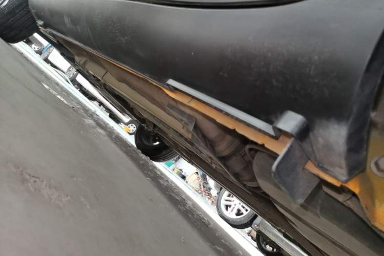 Used Kia kx1 Stonic 2019 1.4L Automatic Fun Edition China VI Left Side Sill