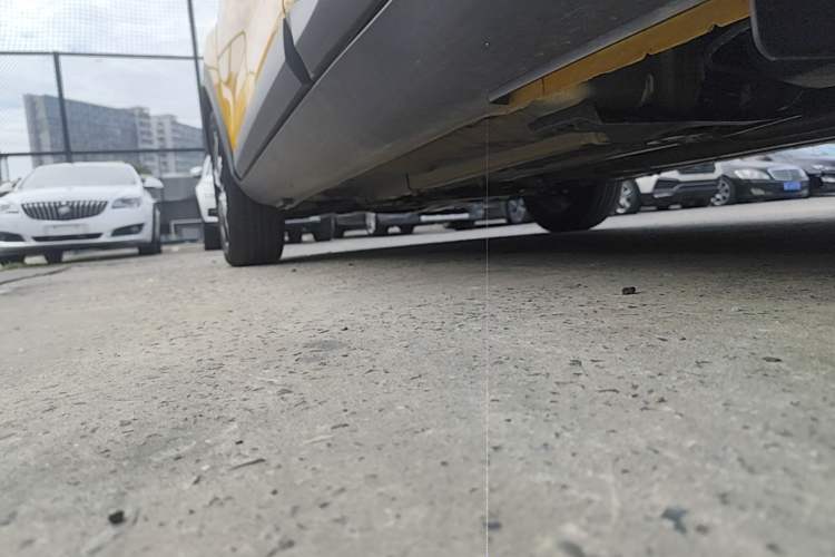 Used Kia kx1 Stonic 2019 1.4L Automatic Fun Edition China VI Left Side Sill