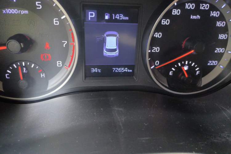 Used Kia kx1 Stonic 2019 1.4L Automatic Fun Edition China V Standard Odometer Close Up