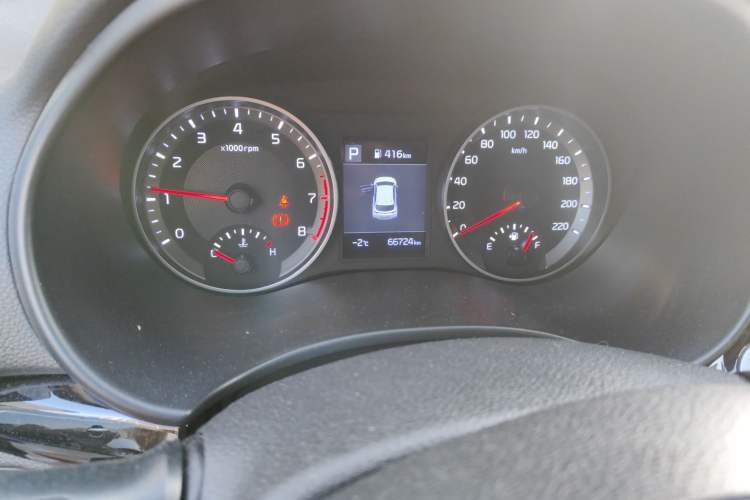 Used Kia kx1 Stonic 2019 1.4L Automatic Fun Edition China VI Odometer Close Up