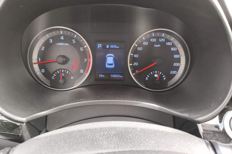 Used Kia kx1 Stonic 2019 1.4L Automatic Fun Edition China VI Odometer Close Up