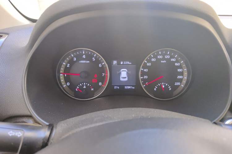 Used Kia kx1 Stonic 2019 1.4L Automatic Fun Edition China V Standard Odometer Close Up