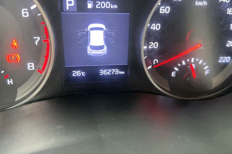 Used Kia kx1 Stonic 2019 1.4L Automatic Sport Edition China VI Odometer Close Up