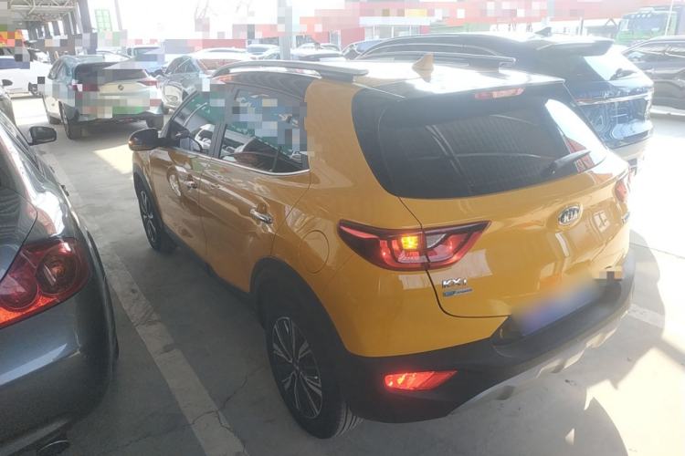 Used Kia kx1 Stonic 2019 1.4L Automatic Sport Edition China VI Rear Left 45 Deg