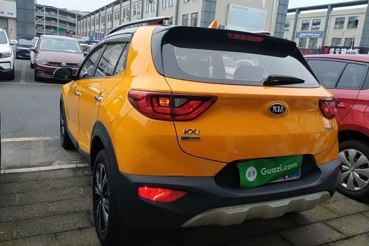 Used Kia kx1 Stonic 2019 1.4L Automatic Fun Edition China VI Rear Left 45 Deg