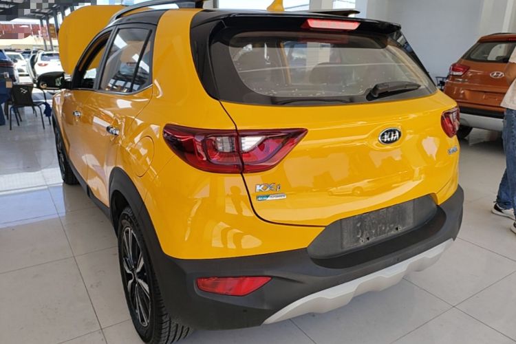 Used Kia kx1 Stonic 2019 1.4L Automatic Sport Edition China VI Rear Left 45 Deg