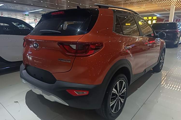 Used Kia kx1 Stonic 2019 1.4L Automatic Sport Edition China VI Rear Right 45 Deg