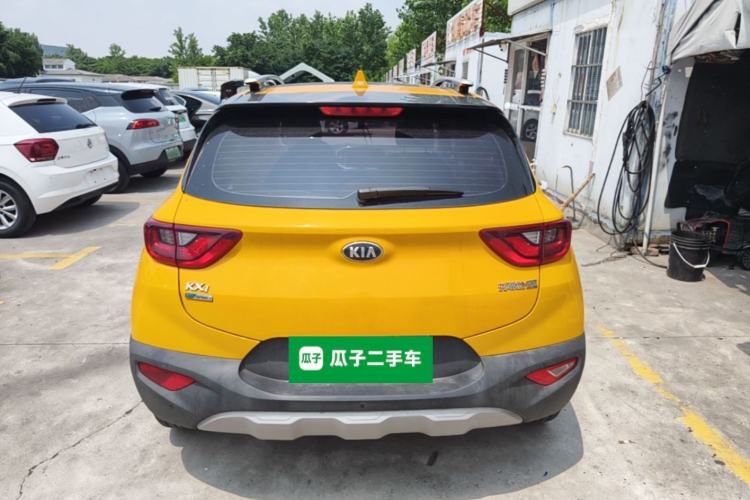 Used Kia kx1 Stonic 2019 1.4L Automatic Fun Edition China V Standard Rear