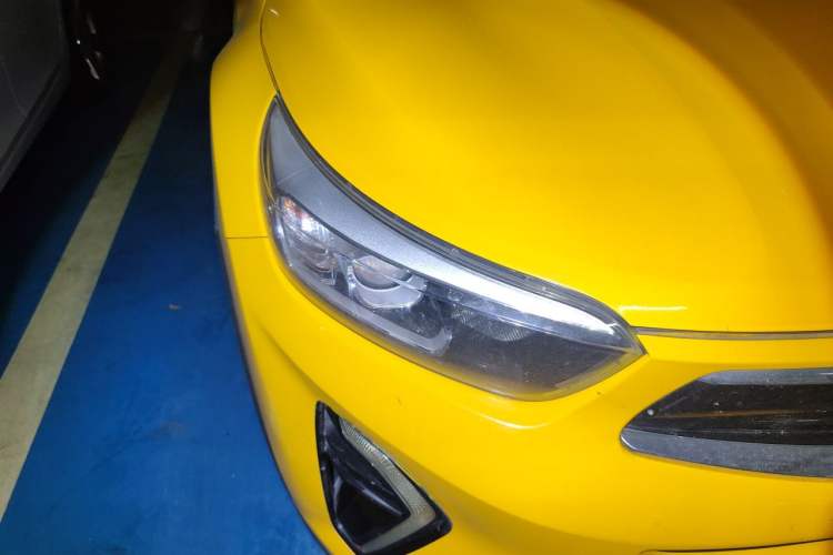 Used Kia kx1 Stonic 2019 1.4L Automatic Fun Edition China V Standard Right Front Headlight