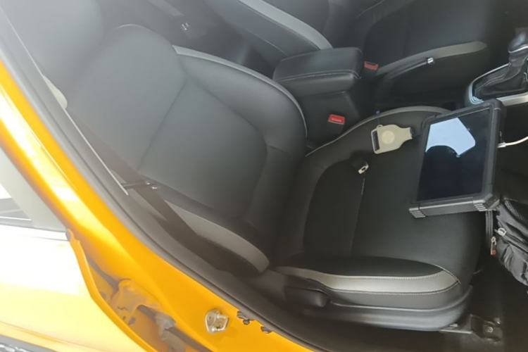 Used Kia kx1 Stonic 2019 1.4L Automatic Sport Edition China VI Right Front Seat