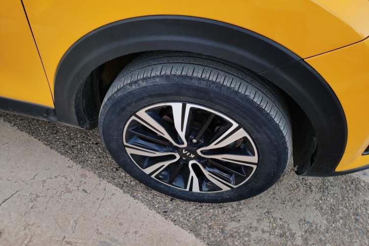 Used Kia kx1 Stonic 2019 1.4L Automatic Fun Edition China V Standard Right Front Wheel Hub