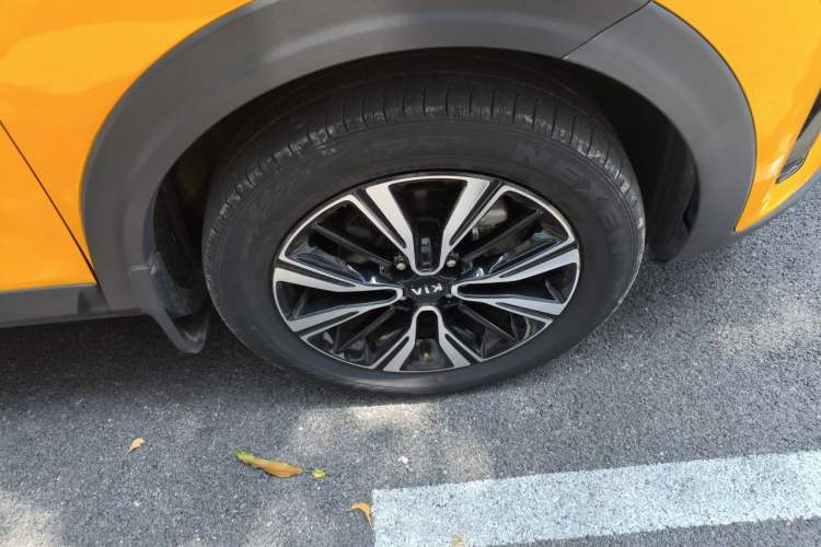 Used Kia kx1 Stonic 2019 1.4L Automatic Fun Edition China V Standard Right Front Wheel Hub