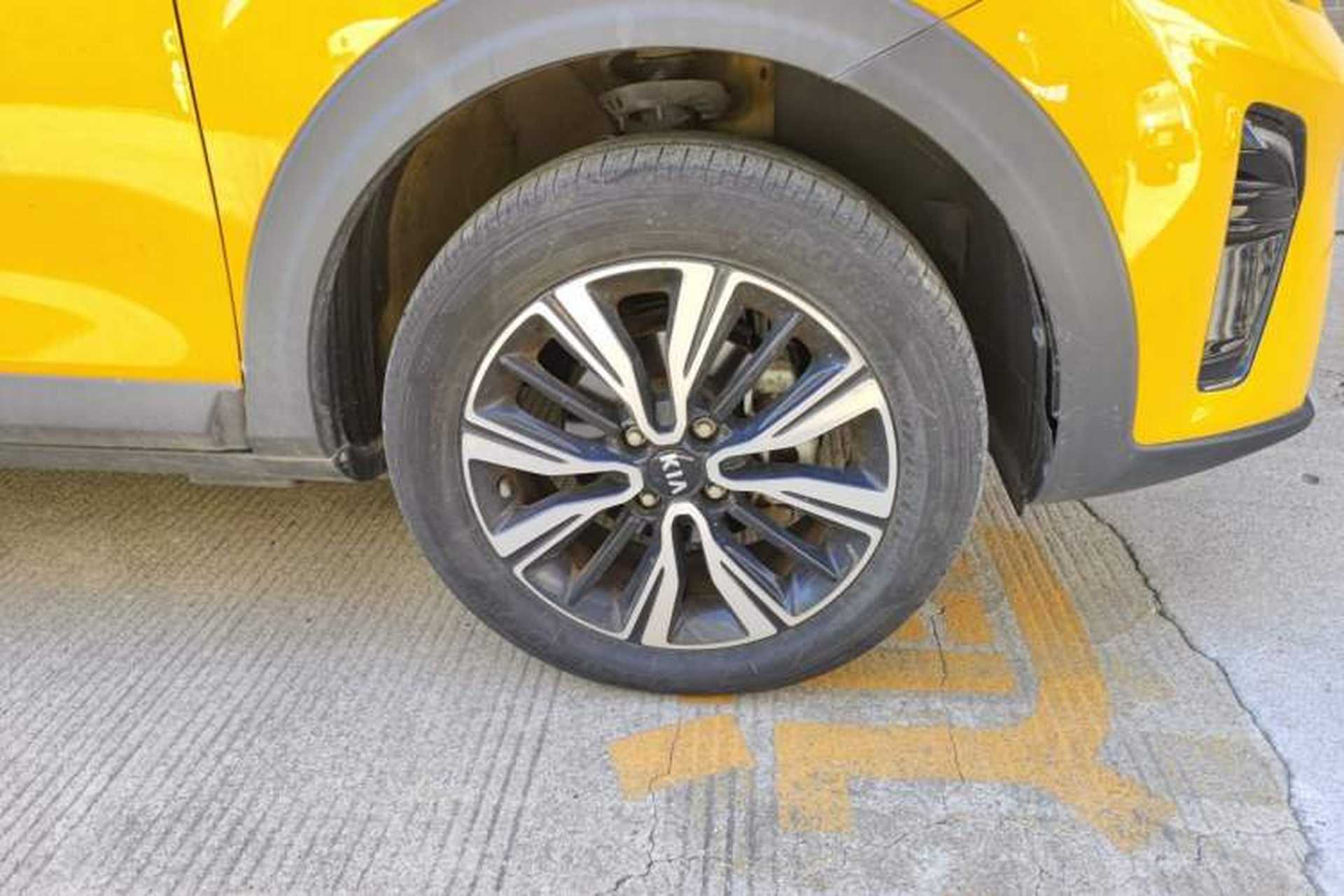 Used Kia kx1 Stonic 2019 1.4L Automatic Fun Edition China V Standard Right Front Wheel Hub