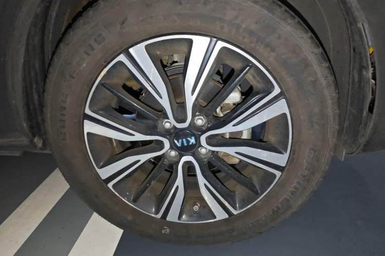 Used Kia kx1 Stonic 2019 1.4L Automatic Fun Edition China V Standard Right Front Wheel Hub