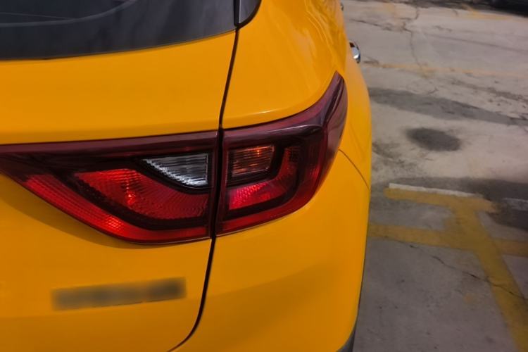 Used Kia kx1 Stonic 2019 1.4L Automatic Sport Edition China VI Right Rear Taillight