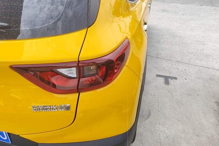 Used Kia kx1 Stonic 2019 1.4L Automatic Fun Edition China VI Right Rear Taillight