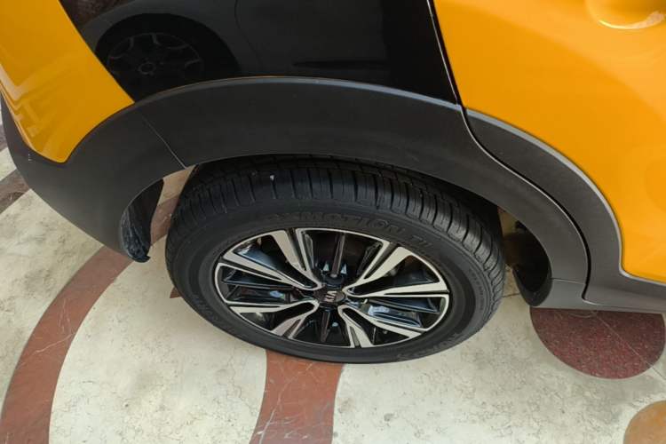 Used Kia kx1 Stonic 2019 1.4L Automatic Fun Edition China V Standard Right Rear Wheel Hub
