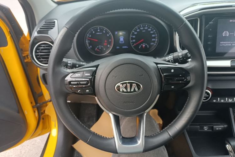 Used Kia kx1 Stonic 2019 1.4L Automatic Sport Edition China VI Steering Wheel