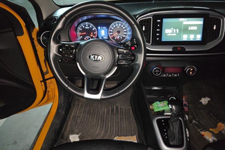 Used Kia kx1 Stonic 2019 1.4L Automatic Fun Edition China VI Steering Wheel